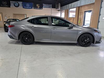 2025 Toyota Camry SE Hybrid   - Photo 11 - Bountiful, UT 84010