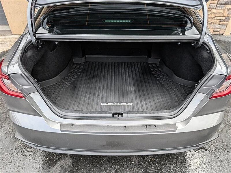 2025 Toyota Camry SE Hybrid - Photo 31 - Bountiful, UT 84010