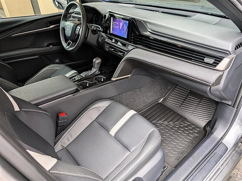 2025 Toyota Camry SE Hybrid - Photo 4 - Bountiful, UT 84010