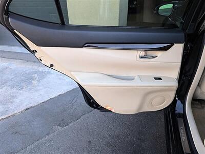 2015 Lexus ES 350   - Photo 22 - Bountiful, UT 84010