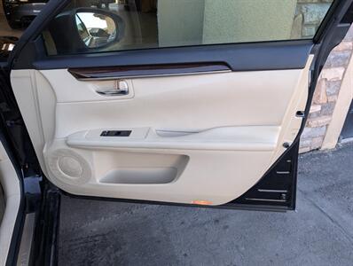 2015 Lexus ES 350   - Photo 27 - Bountiful, UT 84010