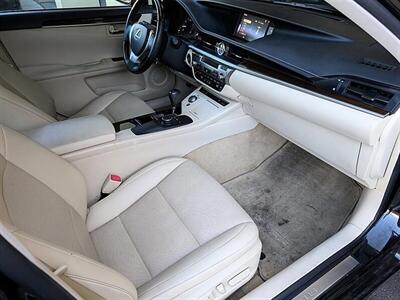 2015 Lexus ES 350   - Photo 4 - Bountiful, UT 84010