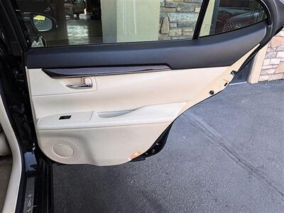 2015 Lexus ES 350   - Photo 25 - Bountiful, UT 84010