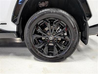 2025 Toyota RAV4 Hybrid XSE   - Photo 14 - Bountiful, UT 84010