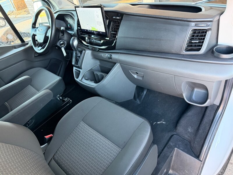 2023 Ford Transit XLT Van photo 4