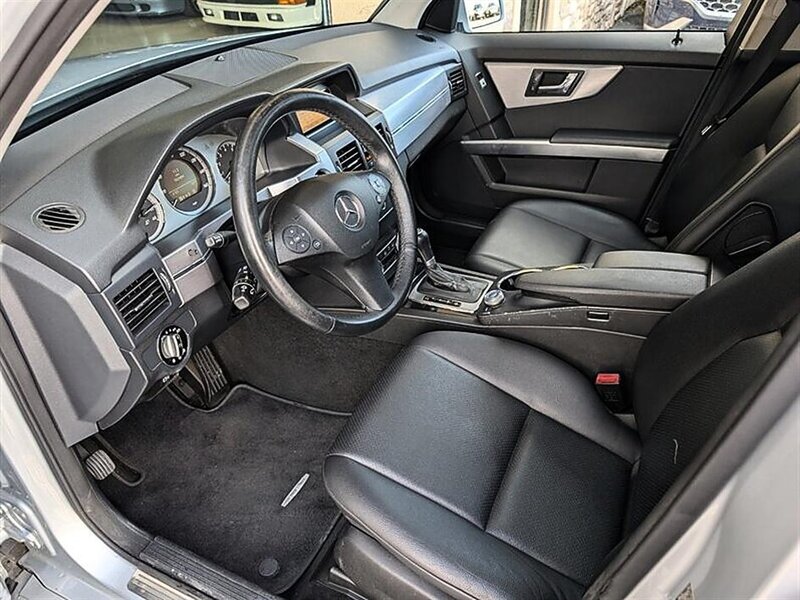 2010 Mercedes-Benz GLK GLK 350 4MATIC - Photo 2 - Bountiful, UT 84010
