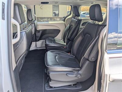 2023 Chrysler Pacifica Plug-In Hybrid Limited   - Photo 23 - Bountiful, UT 84010