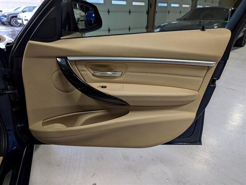 2016 BMW 328i xDrive - Photo 30 - Bountiful, UT 84010