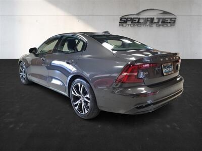 2024 Volvo S60 B5 Plus Dark Theme   - Photo 8 - Bountiful, UT 84010