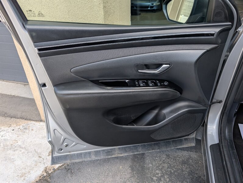2023 Hyundai TUCSON Hybrid SEL Convenience - Photo 18 - Bountiful, UT 84010