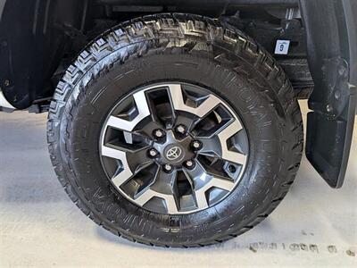 2022 Toyota Tacoma TRD Off-Road   - Photo 14 - Bountiful, UT 84010