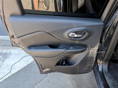 2017 Jeep Cherokee Limited   - Photo 23 - Bountiful, UT 84010
