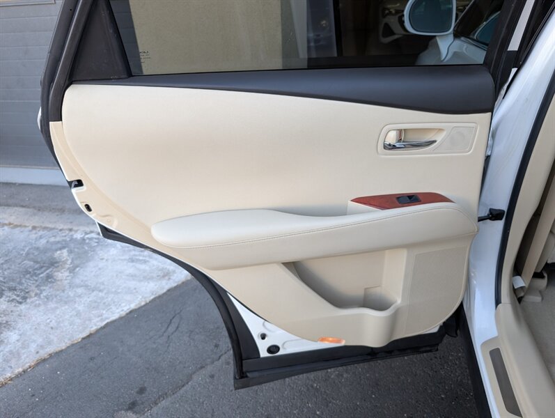 2012 Lexus RX 350 AWD - Photo 25 - Bountiful, UT 84010