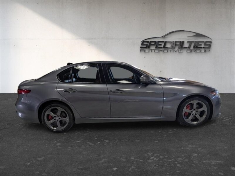 2017 Alfa Romeo Giulia Ti - Photo 11 - Bountiful, UT 84010