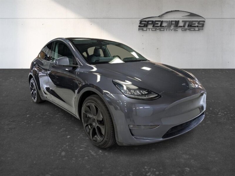 2021 Tesla Model Y Long Range Dual Motor All-Wheel Drive's photo