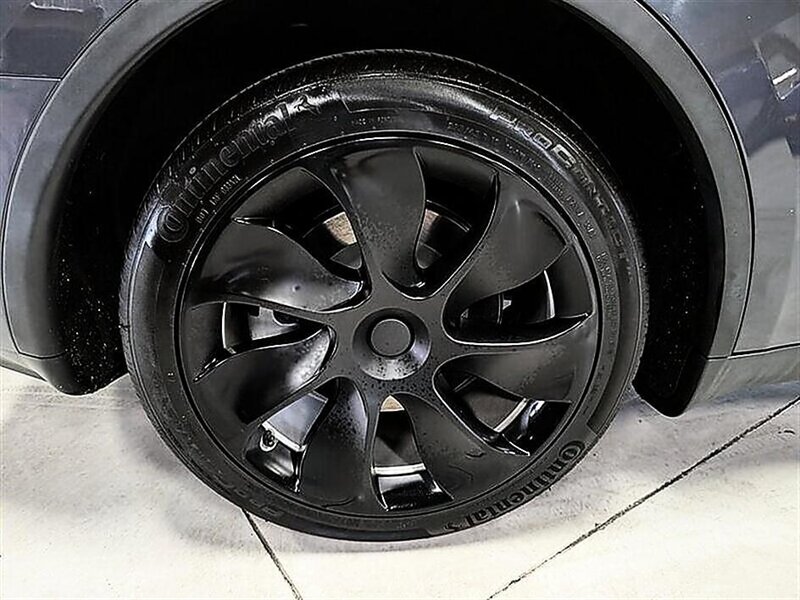 2021 Tesla Model Y Long Range - Photo 13 - St. George, UT 84770-2625