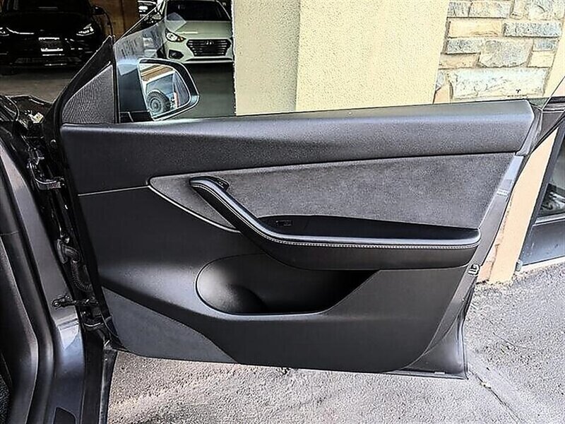 2021 Tesla Model Y Long Range - Photo 29 - St. George, UT 84770-2625