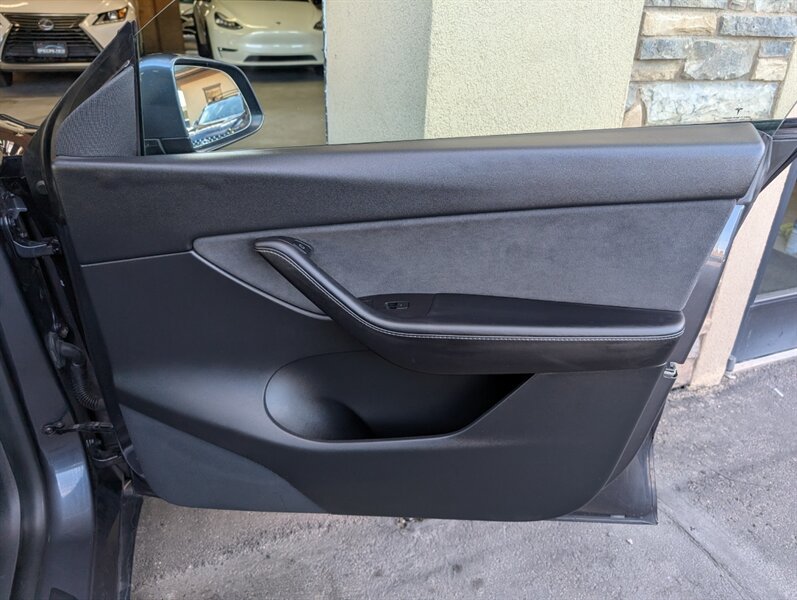 2021 Tesla Model Y Long Range - Photo 28 - Bountiful, UT 84010