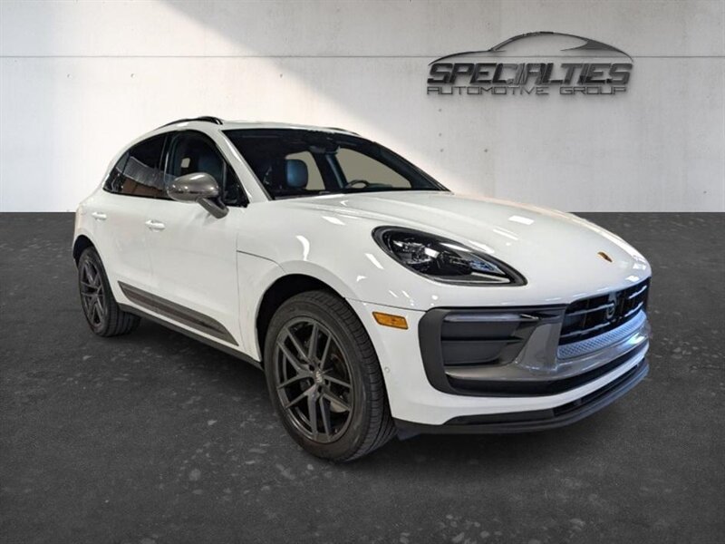 2023 Porsche Macan T  