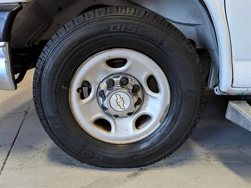 2008 Chevrolet Express LS 3500 - Photo 15 - Bountiful, UT 84010