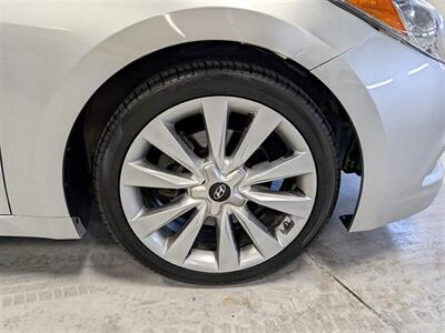 2012 Hyundai Azera   - Photo 12 - Bountiful, UT 84010