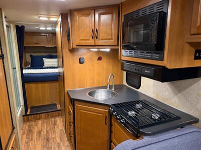 2015 Thor Majestic 28A - Photo 19 - Bountiful, UT 84010