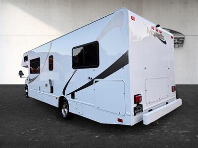2015 Thor Majestic 28A - Photo 2 - Bountiful, UT 84010