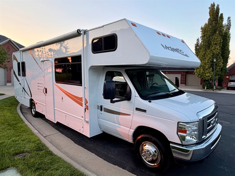 2015 Thor Majestic 28A   - Photo 1 - Bountiful, UT 84010