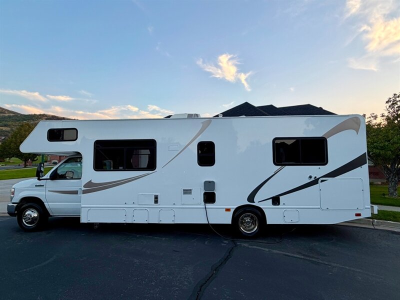2015 Thor Majestic 28A - Photo 12 - Bountiful, UT 84010