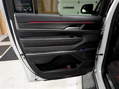 2024 Jeep Grand Wagoneer L Obsidian   - Photo 23 - Bountiful, UT 84010