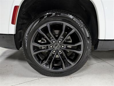 2024 Jeep Grand Wagoneer L Obsidian   - Photo 13 - Bountiful, UT 84010