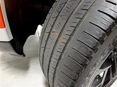 2024 Jeep Grand Wagoneer L Obsidian   - Photo 16 - Bountiful, UT 84010