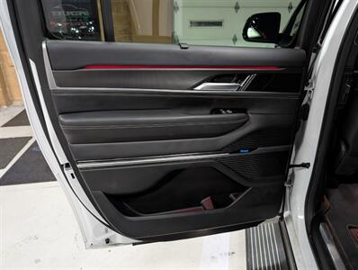 2024 Jeep Grand Wagoneer L Obsidian   - Photo 23 - Bountiful, UT 84010