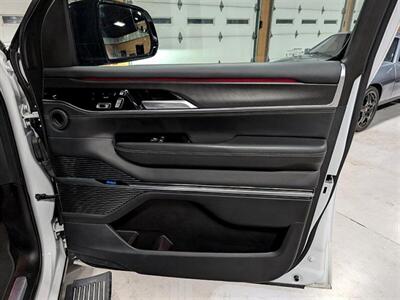 2024 Jeep Grand Wagoneer L Obsidian   - Photo 30 - Bountiful, UT 84010