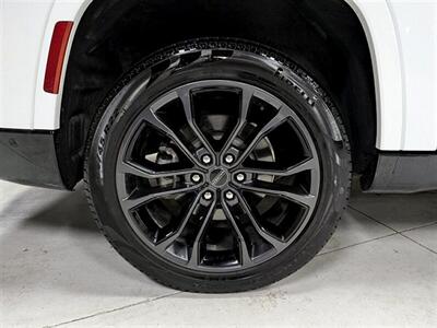 2024 Jeep Grand Wagoneer L Obsidian   - Photo 13 - Bountiful, UT 84010