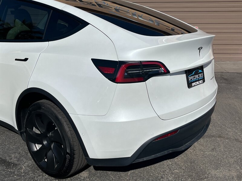2022 Tesla Model Y Long Range - Photo 14 - St. George, UT 84770-2625