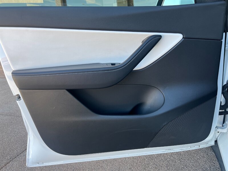 2022 Tesla Model Y Long Range - Photo 48 - St. George, UT 84770-2625