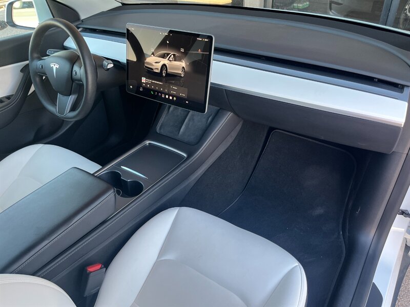 2022 Tesla Model Y Long Range - Photo 7 - St. George, UT 84770-2625