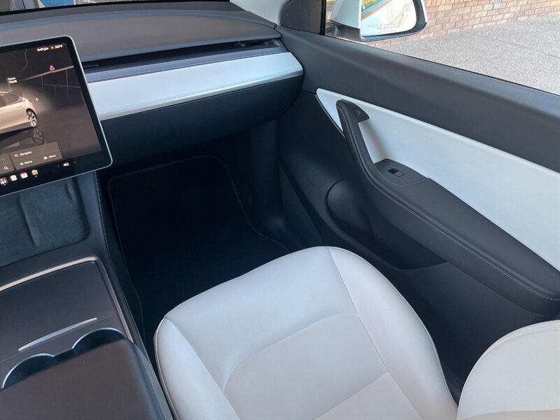 2022 Tesla Model Y Long Range - Photo 18 - St. George, UT 84770-2625