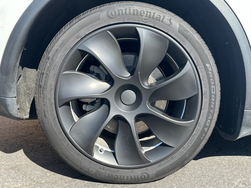 2022 Tesla Model Y Long Range - Photo 35 - St. George, UT 84770-2625