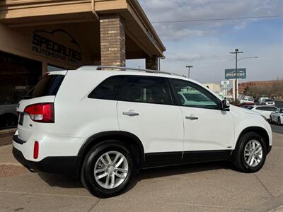 2015 Kia Sorento LX-V6 AWD 7-Seater   - Photo 32 - St. George, UT 84770-2625