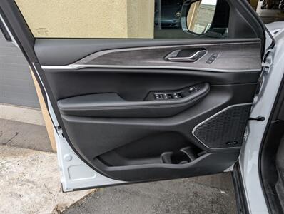 2024 Jeep Grand Cherokee 4xe   - Photo 18 - Bountiful, UT 84010