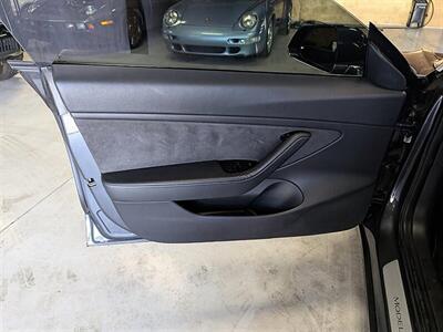 2018 Tesla Model 3 Long Range w/ Acceleration Boost - Photo 17 - Bountiful, UT 84010