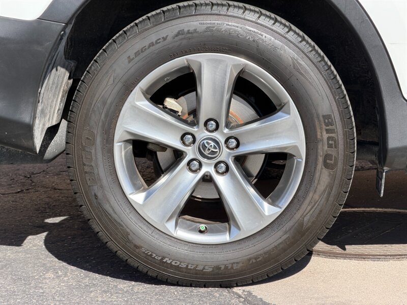 2015 Toyota RAV4 XLE - Photo 33 - St. George, UT 84770-2625