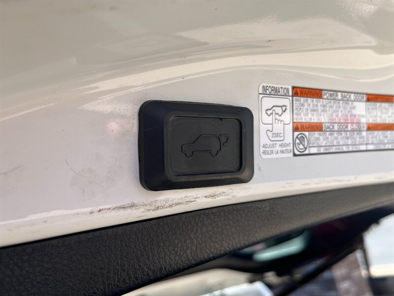 2015 Toyota RAV4 XLE - Photo 39 - St. George, UT 84770-2625