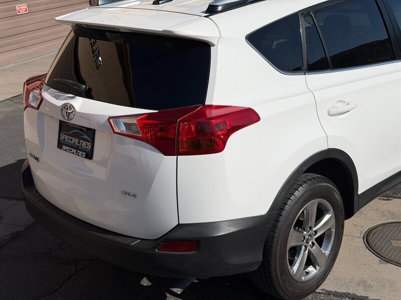 2015 Toyota RAV4 XLE - Photo 16 - St. George, UT 84770-2625