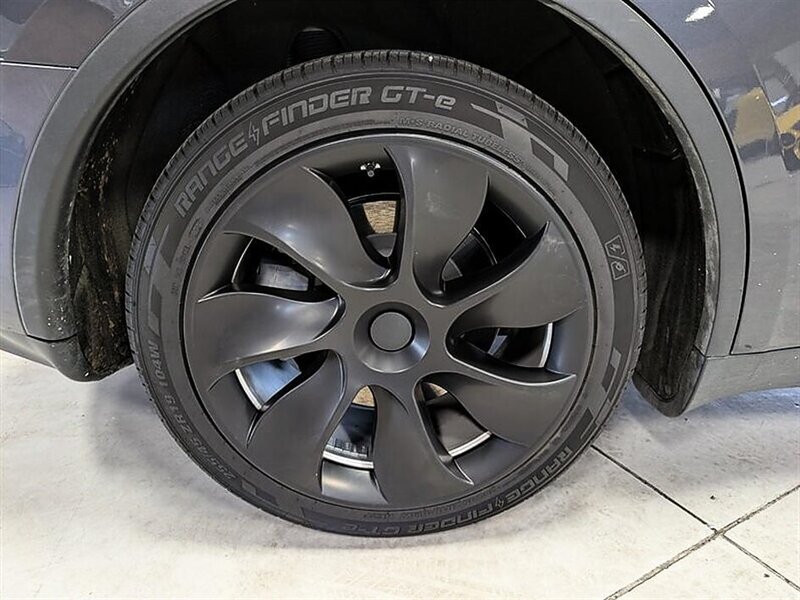 2021 Tesla Model Y Long Range FSD Capable w/ Acceleration Boost - Photo 13 - Bountiful, UT 84010