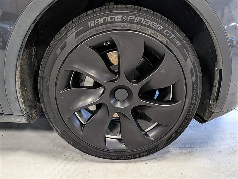 2021 Tesla Model Y Long Range FSD Capable w/ Acceleration Boost - Photo 12 - Bountiful, UT 84010