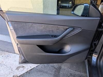 2021 Tesla Model Y Long Range FSD Capable w/ Acceleration Boost - Photo 18 - Bountiful, UT 84010