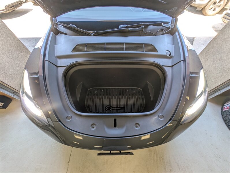 2021 Tesla Model Y Long Range w/ Acceleration Boost - Photo 17 - Bountiful, UT 84010
